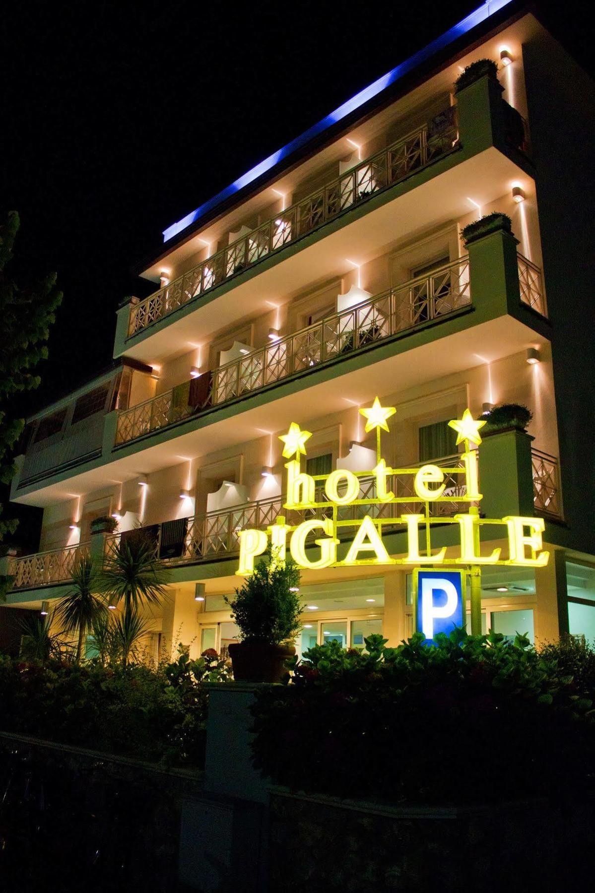 Hotel Pigalle Форте-дей-Мармі Екстер'єр фото